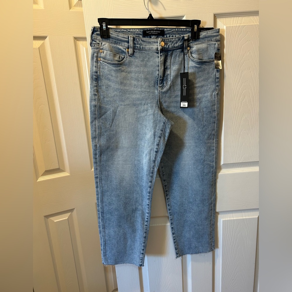 Liverpool 14/32 Light Blue Ankle Jeans w/Raw Hem & Functional Pockets NWT